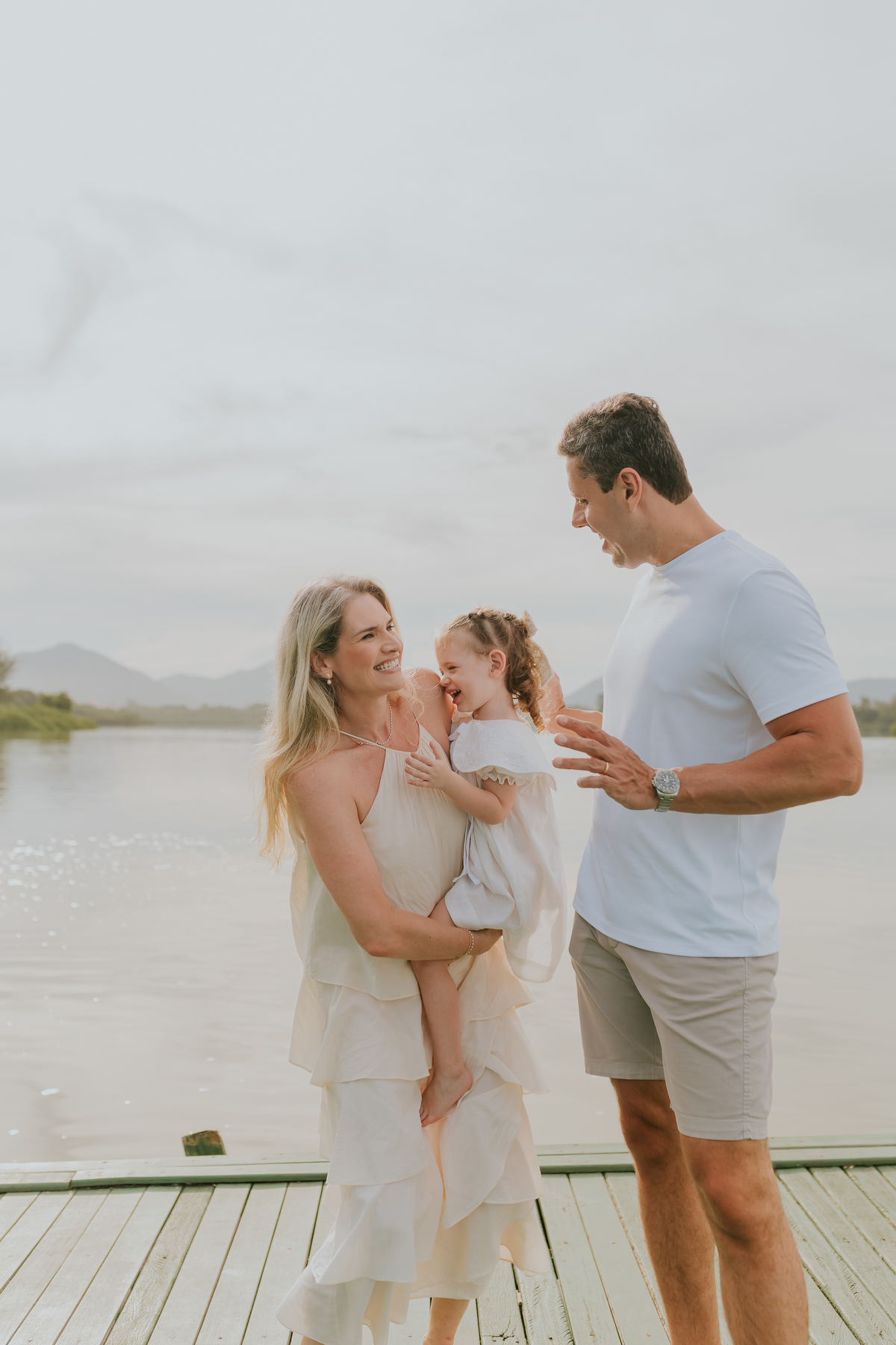 fotografia ensaio externo natureza familia fotografa rj Rio de Janeiro 3 anos barra da Tijuca ilha 3 praia 