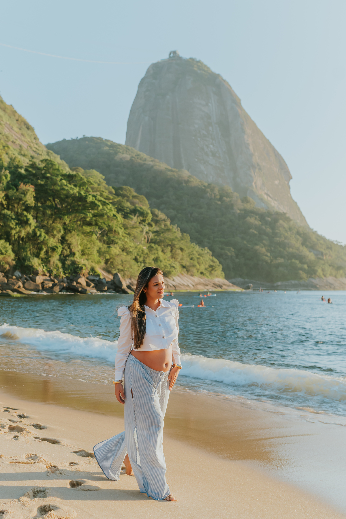 fotografa ensaio gravida gestante praia vermelha urca zona sul Rio de Janeiro rj fotografa familia amanhecer externo 