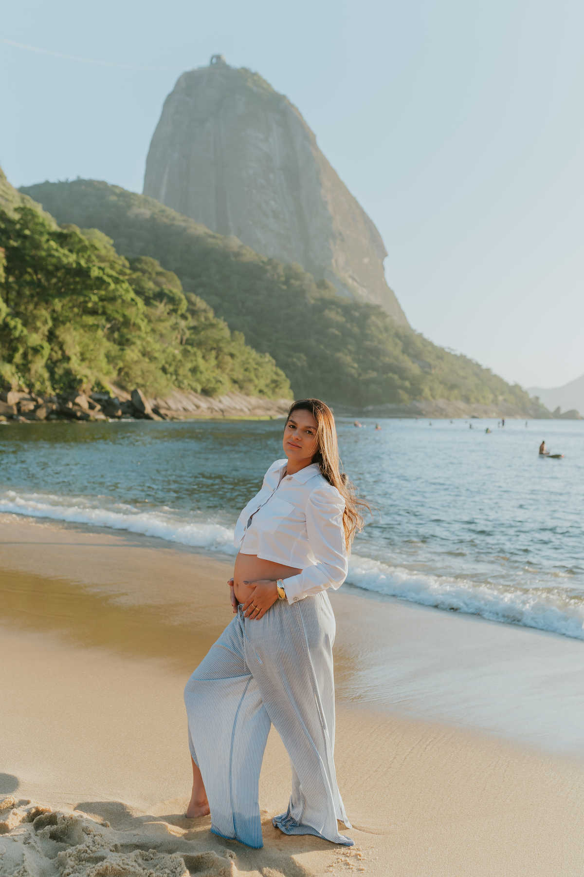 fotografa ensaio gravida gestante praia vermelha urca zona sul Rio de Janeiro rj fotografa familia amanhecer externo 