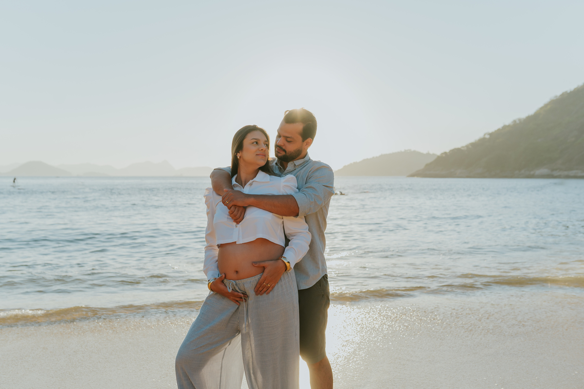 fotografa ensaio gravida gestante praia vermelha urca zona sul Rio de Janeiro rj fotografa familia amanhecer externo 
