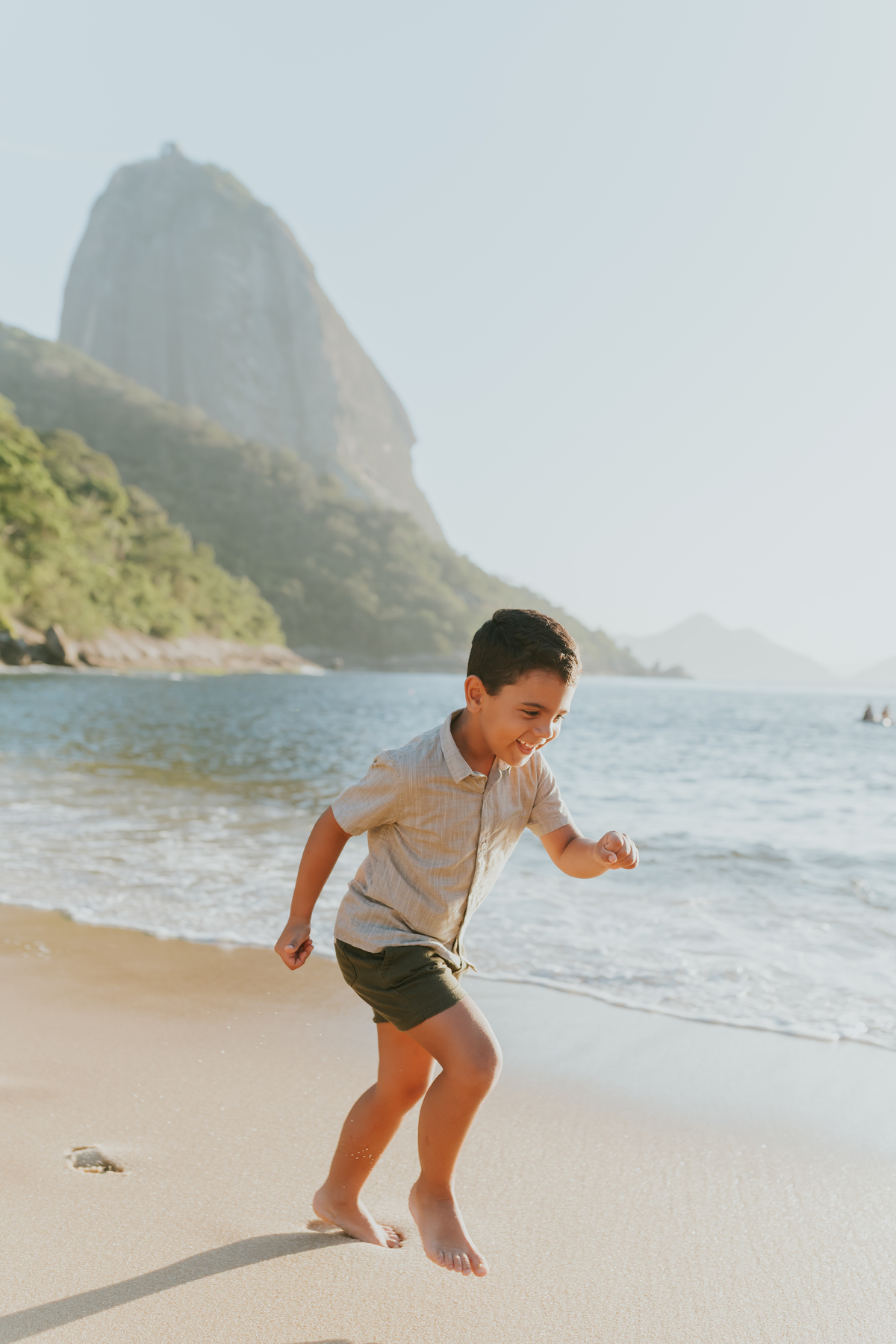 fotografa ensaio gravida gestante praia vermelha urca zona sul Rio de Janeiro rj fotografa familia amanhecer externo 