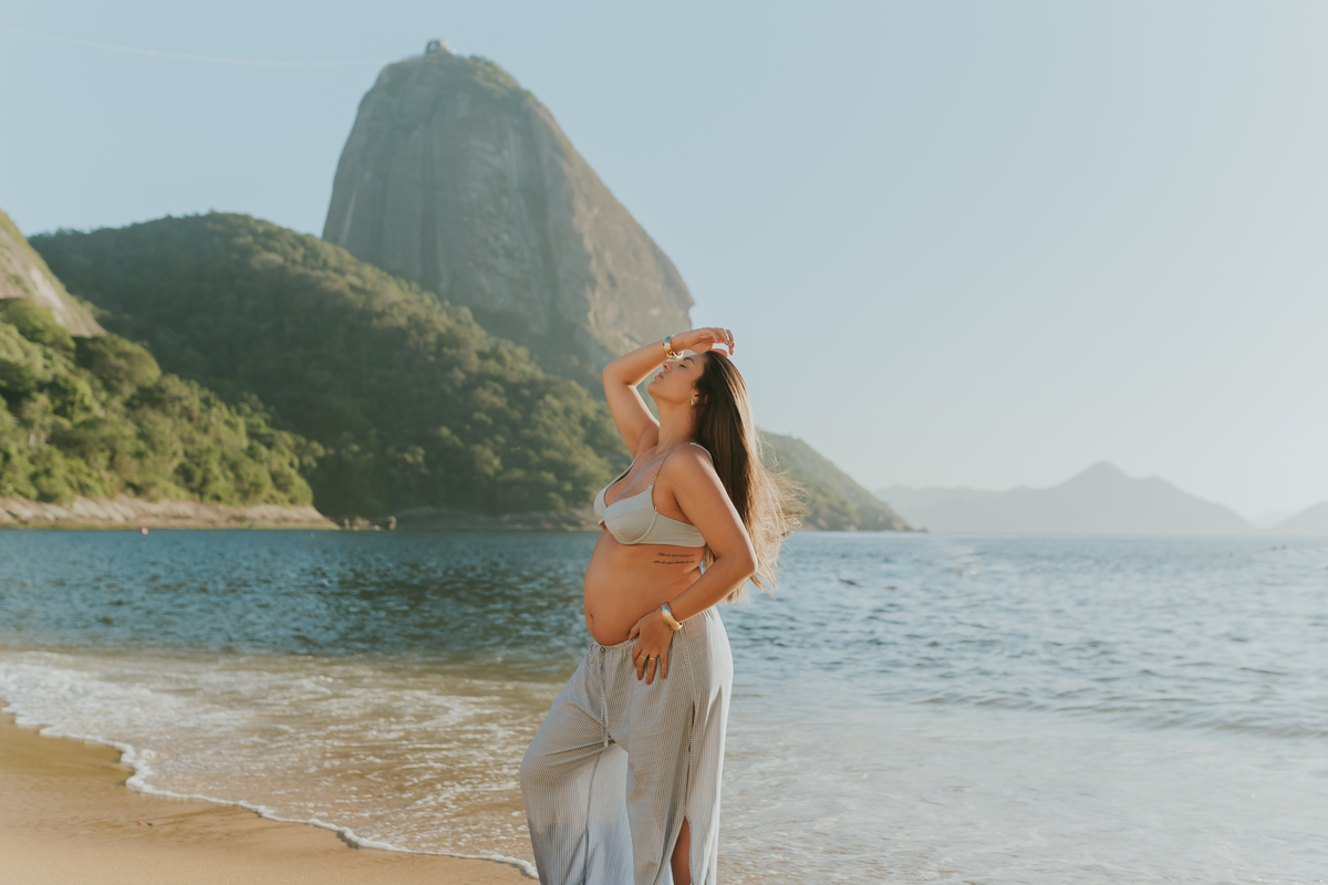 fotografa ensaio gravida gestante praia vermelha urca zona sul Rio de Janeiro rj fotografa familia amanhecer externo 