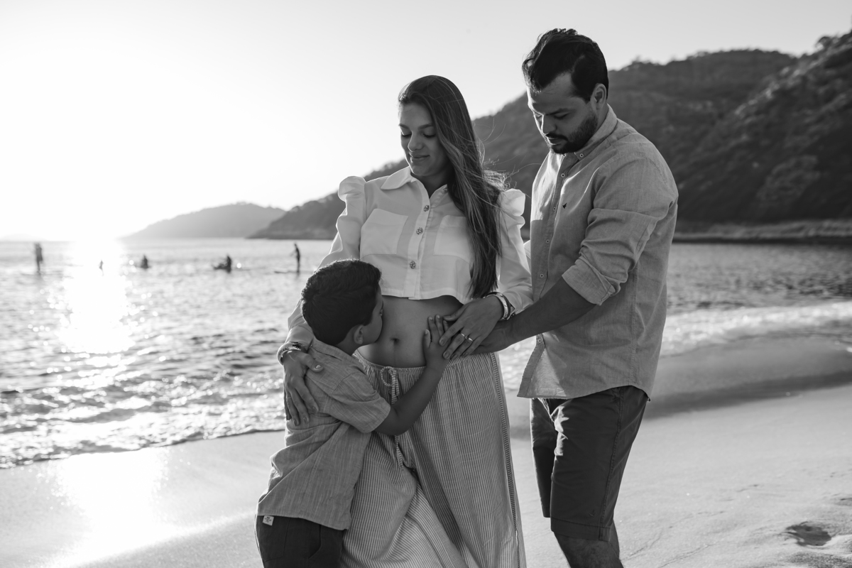 fotografa ensaio gravida gestante praia vermelha urca zona sul Rio de Janeiro rj fotografa familia amanhecer externo 