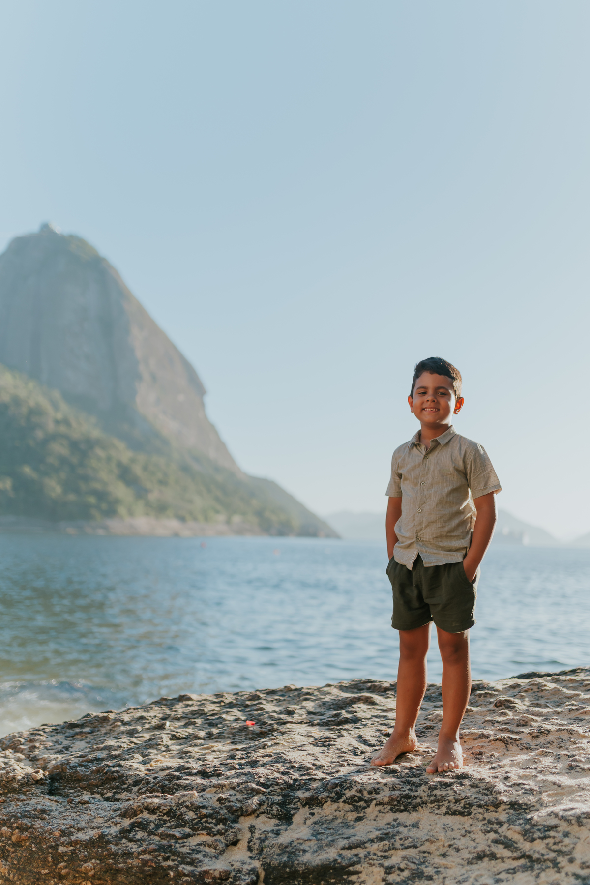 fotografa ensaio gravida gestante praia vermelha urca zona sul Rio de Janeiro rj fotografa familia amanhecer externo 