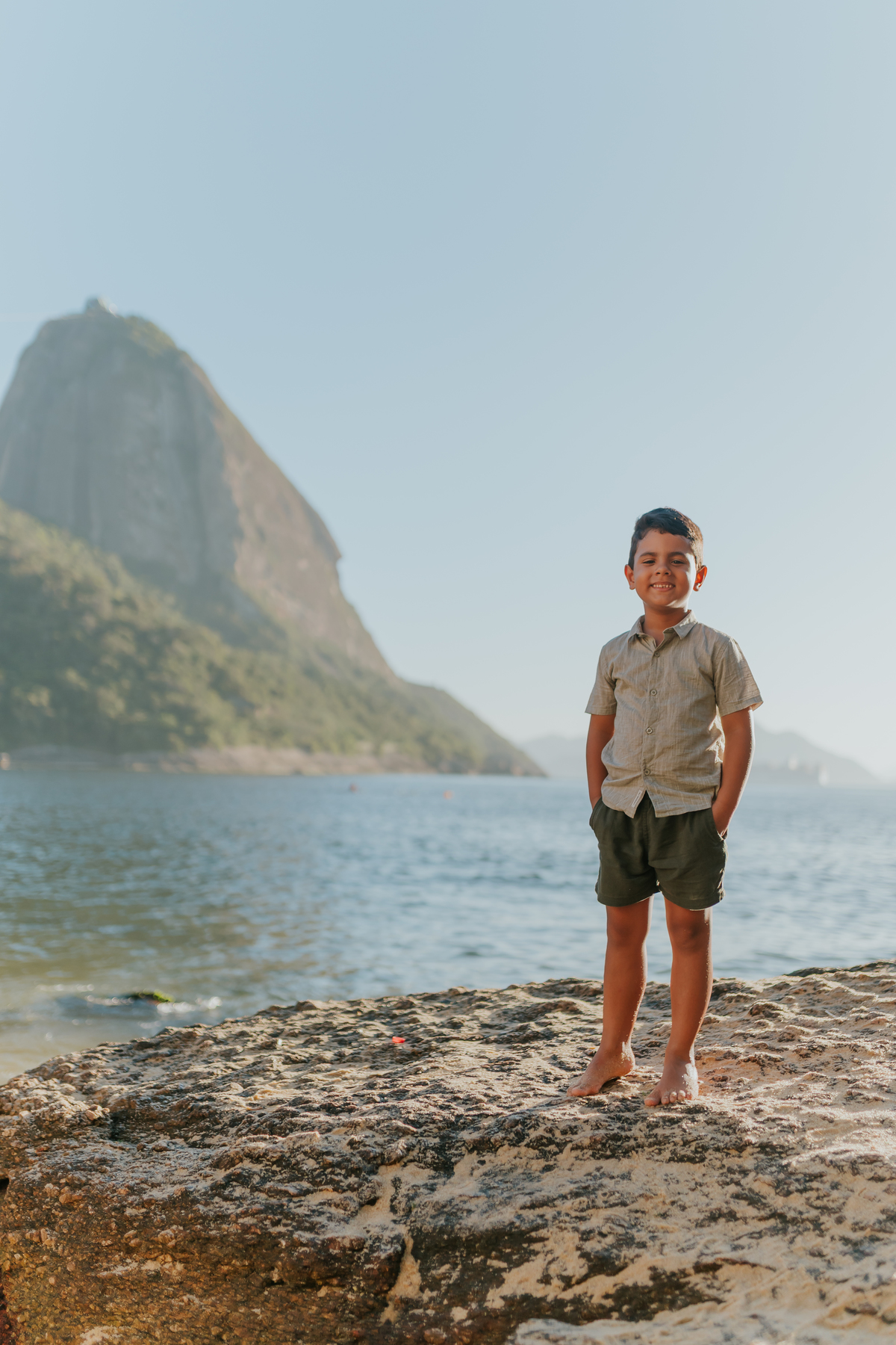 fotografa ensaio gravida gestante praia vermelha urca zona sul Rio de Janeiro rj fotografa familia amanhecer externo 