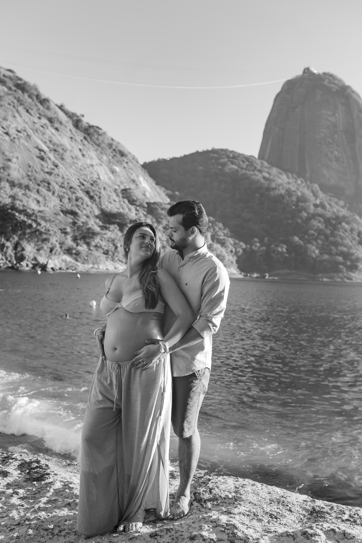 fotografa ensaio gravida gestante praia vermelha urca zona sul Rio de Janeiro rj fotografa familia amanhecer externo 