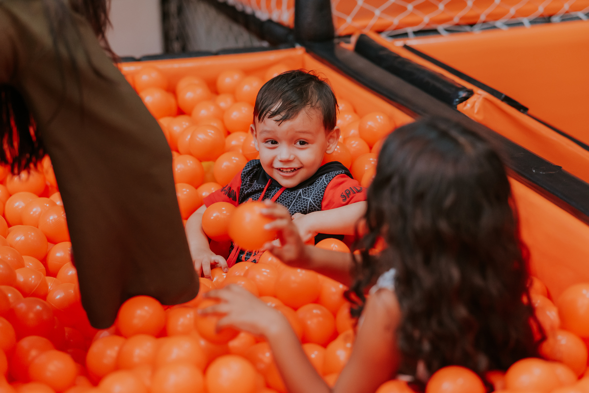 fotografia fotográfa festa infantil casa de festas 3 ano tema homem aranha rio de Janeiro rj evento barra da Tijuca família 