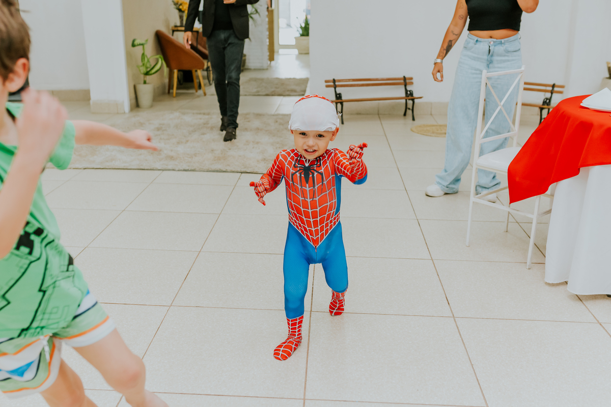 fotografia fotográfa festa infantil casa de festas 3 ano tema homem aranha rio de Janeiro rj evento barra da Tijuca família 