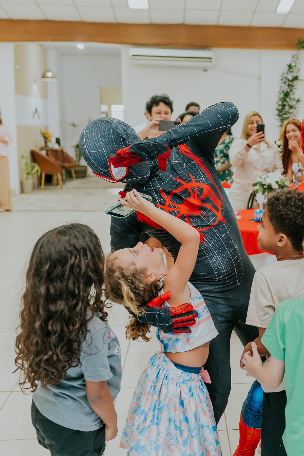 fotografia fotográfa festa infantil casa de festas 3 ano tema homem aranha rio de Janeiro rj evento barra da Tijuca família 