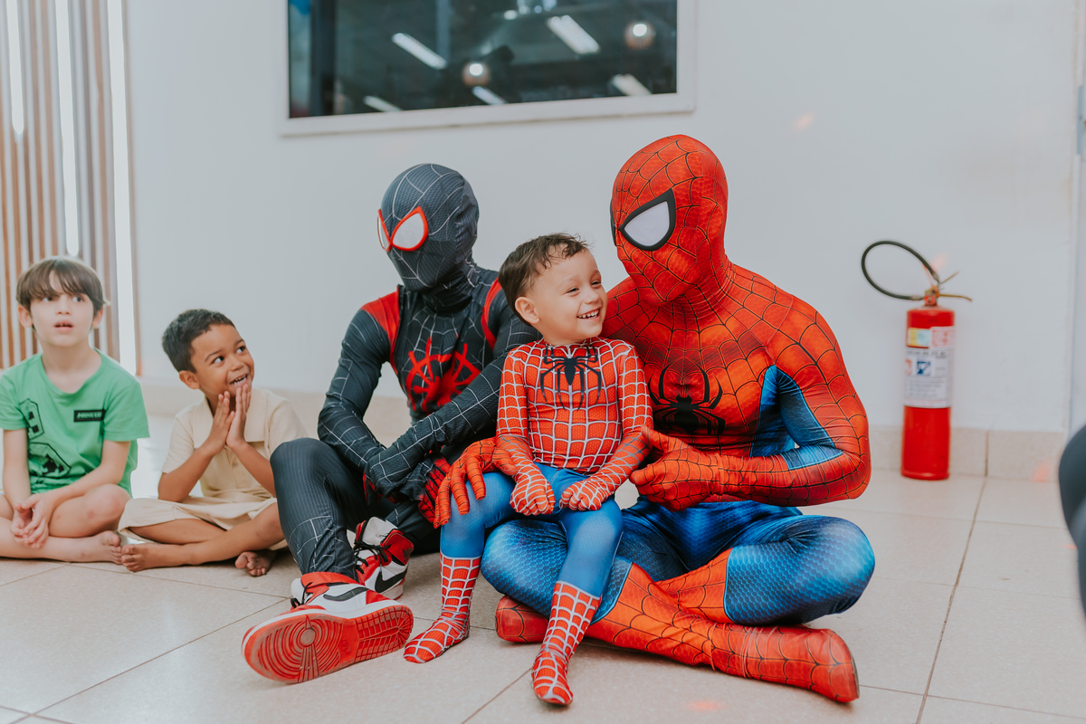 fotografia fotográfa festa infantil casa de festas 3 ano tema homem aranha rio de Janeiro rj evento barra da Tijuca família 