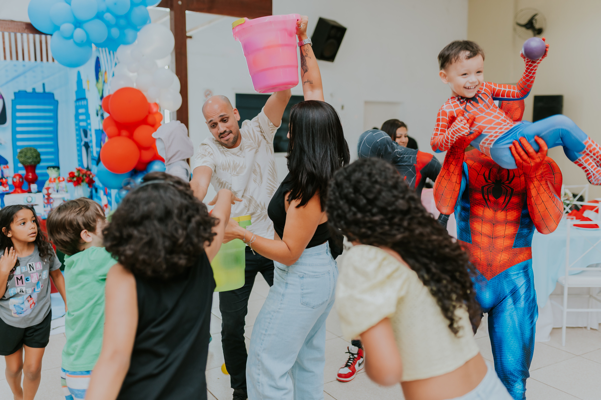 fotografia fotográfa festa infantil casa de festas 3 ano tema homem aranha rio de Janeiro rj evento barra da Tijuca família 