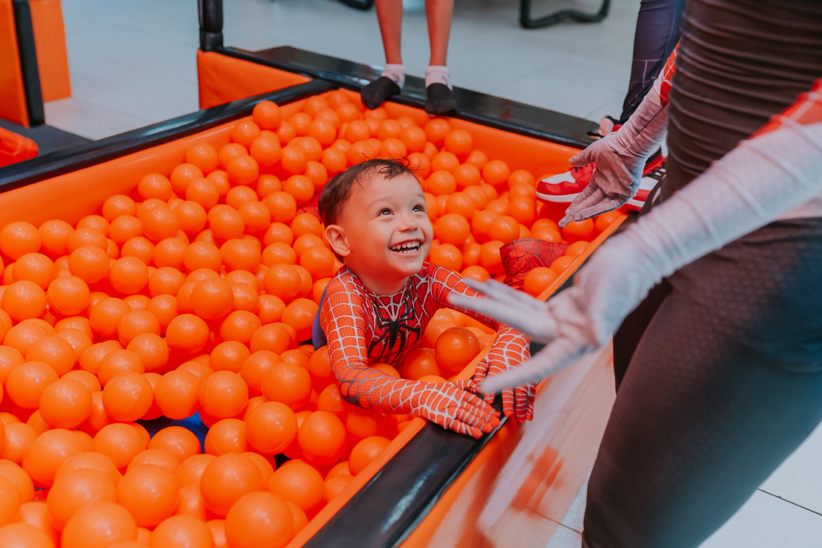 fotografia fotográfa festa infantil casa de festas 3 ano tema homem aranha rio de Janeiro rj evento barra da Tijuca família 