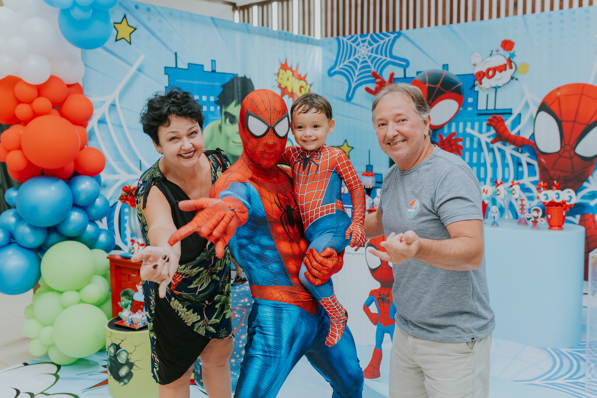 fotografia fotográfa festa infantil casa de festas 3 ano tema homem aranha rio de Janeiro rj evento barra da Tijuca família 