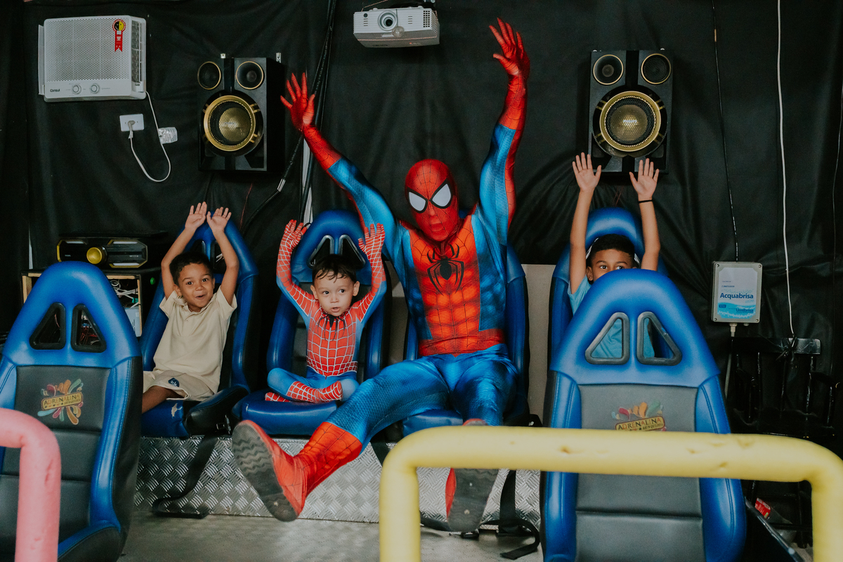fotografia fotográfa festa infantil casa de festas 3 ano tema homem aranha rio de Janeiro rj evento barra da Tijuca família 