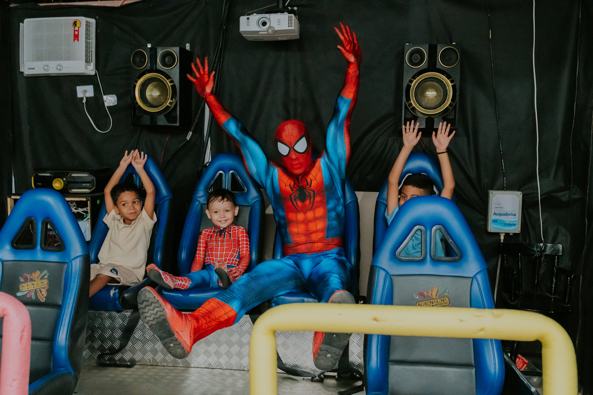 fotografia fotográfa festa infantil casa de festas 3 ano tema homem aranha rio de Janeiro rj evento barra da Tijuca família 