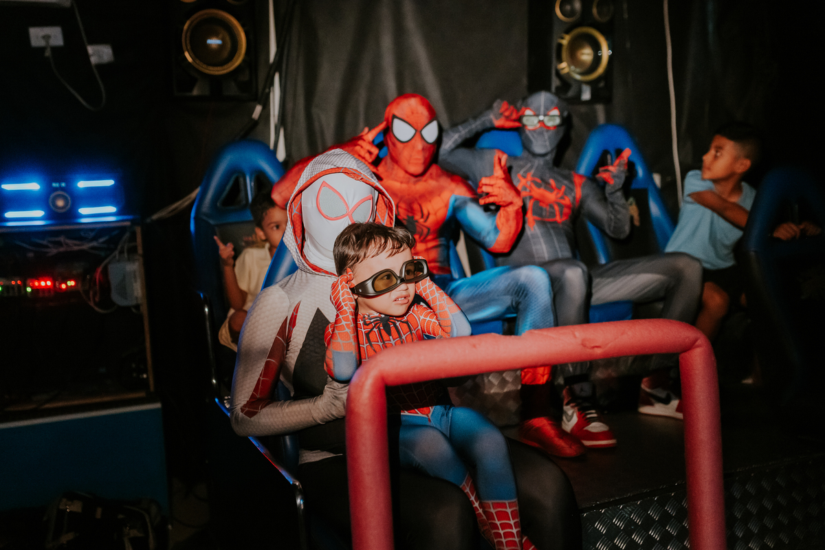 fotografia fotográfa festa infantil casa de festas 3 ano tema homem aranha rio de Janeiro rj evento barra da Tijuca família 