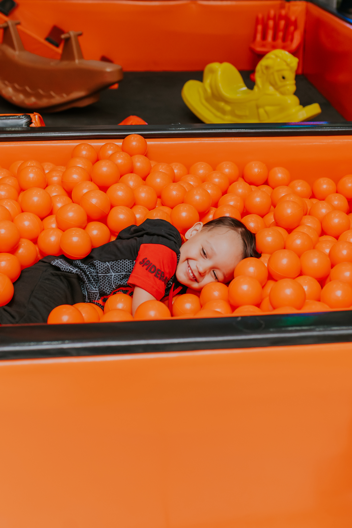 fotografia fotográfa festa infantil casa de festas 3 ano tema homem aranha rio de Janeiro rj evento barra da Tijuca família 