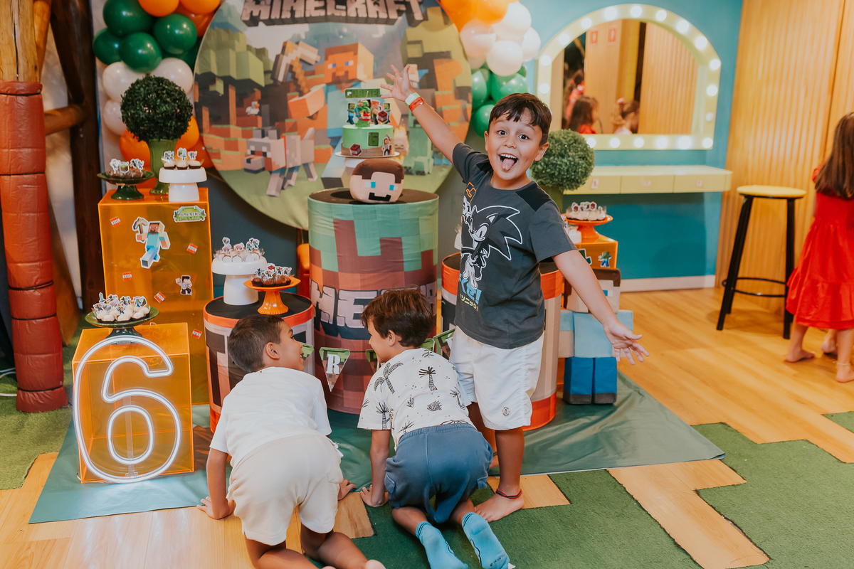 fotografia festa infantil rj Rio de Janeiro fotografa de familia 6 ano Gabriel casa de festas barra da Tijuca evento 