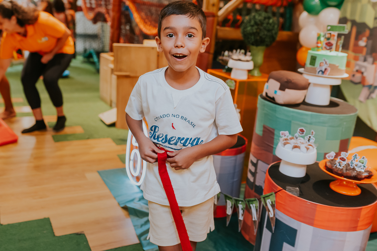 fotografia festa infantil rj Rio de Janeiro fotografa de familia 6 ano Gabriel casa de festas barra da Tijuca evento 