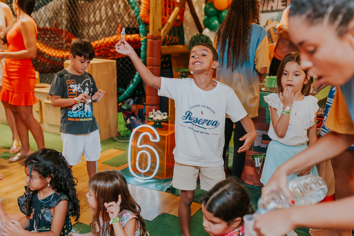 fotografia festa infantil rj Rio de Janeiro fotografa de familia 6 ano Gabriel casa de festas barra da Tijuca evento 