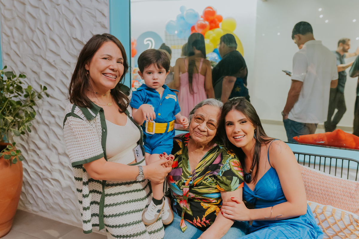 festa infantil rio de janeiro 2 anos Nicolas fotografa fotografia rj casa de festa quintal Araguaia Jacarepagua familia 
