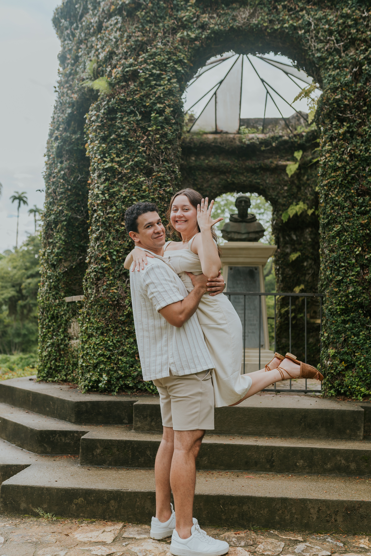 fotografia fotografa casal ensaio externo jardim botânico Rio de Janeiro pedido noivado casamento surpresa 