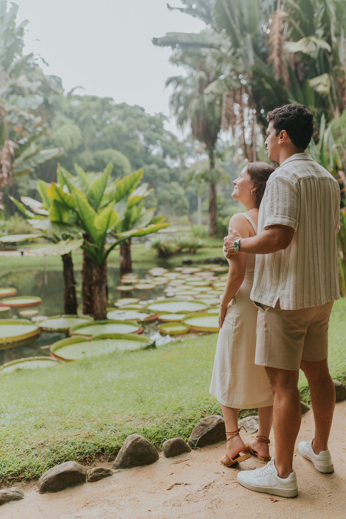 fotografia fotografa casal ensaio externo jardim botânico Rio de Janeiro pedido noivado casamento surpresa 