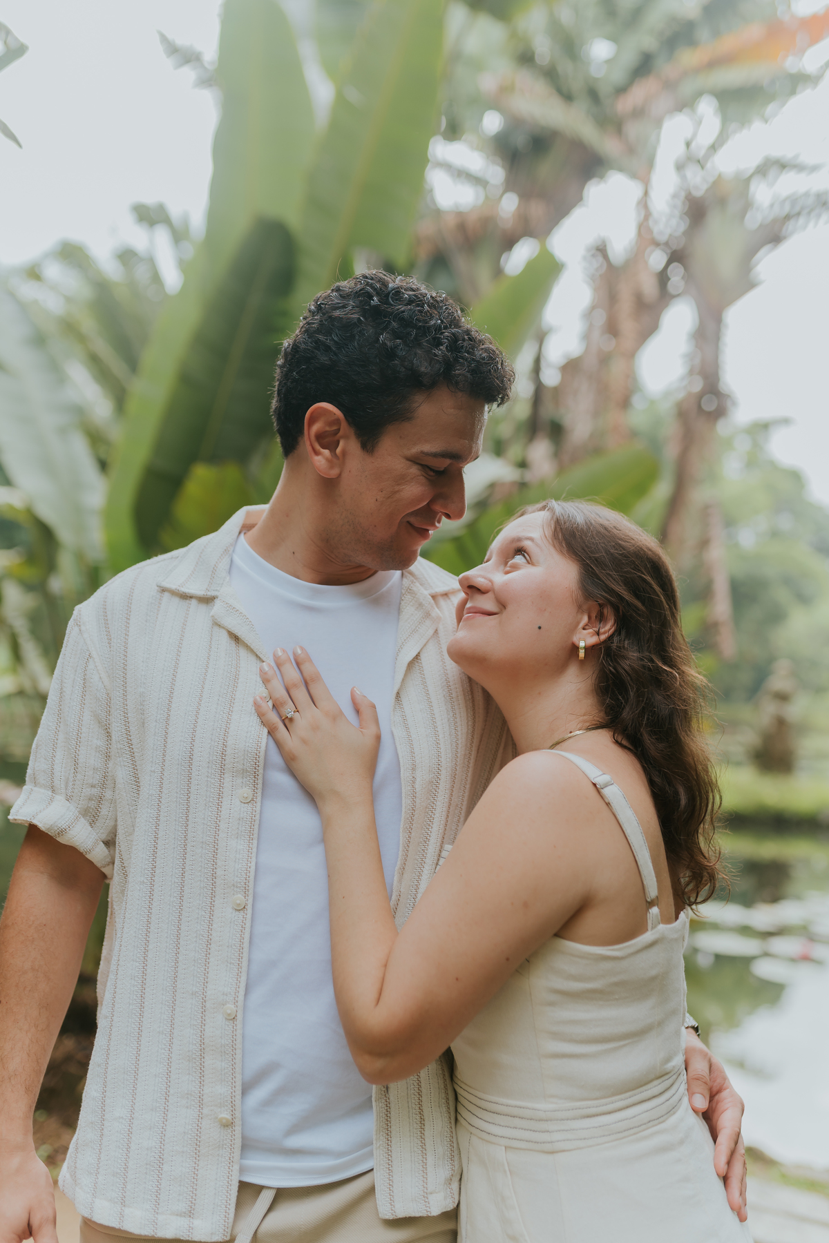 fotografia fotografa casal ensaio externo jardim botânico Rio de Janeiro pedido noivado casamento surpresa 