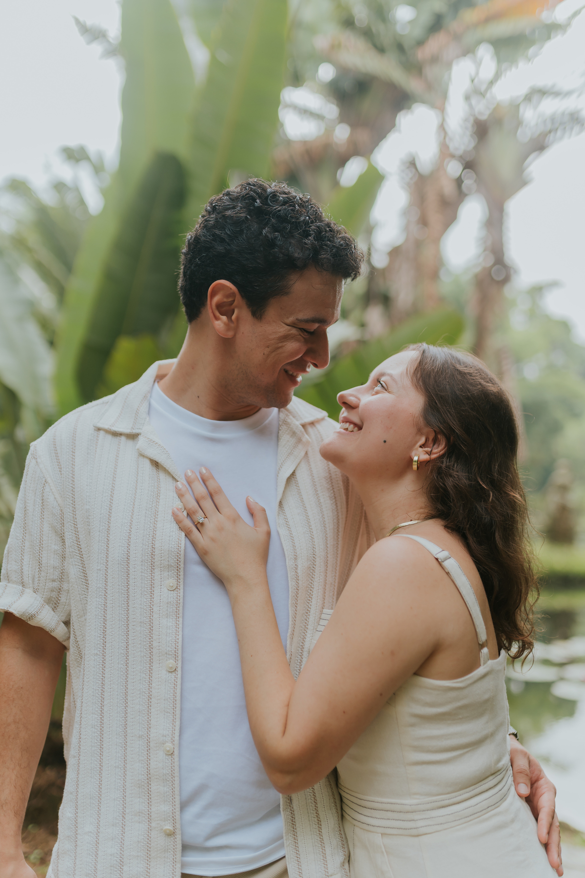 fotografia fotografa casal ensaio externo jardim botânico Rio de Janeiro pedido noivado casamento surpresa 