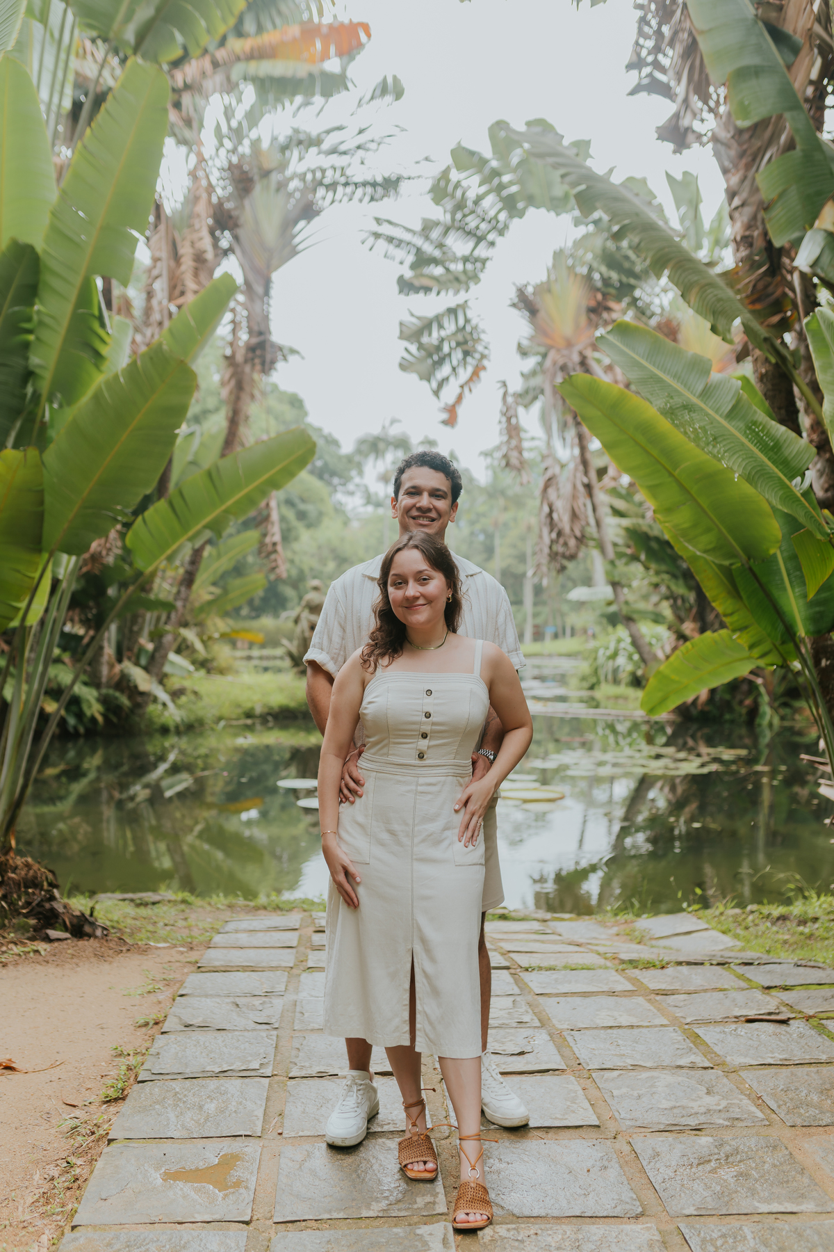 fotografia fotografa casal ensaio externo jardim botânico Rio de Janeiro pedido noivado casamento surpresa 