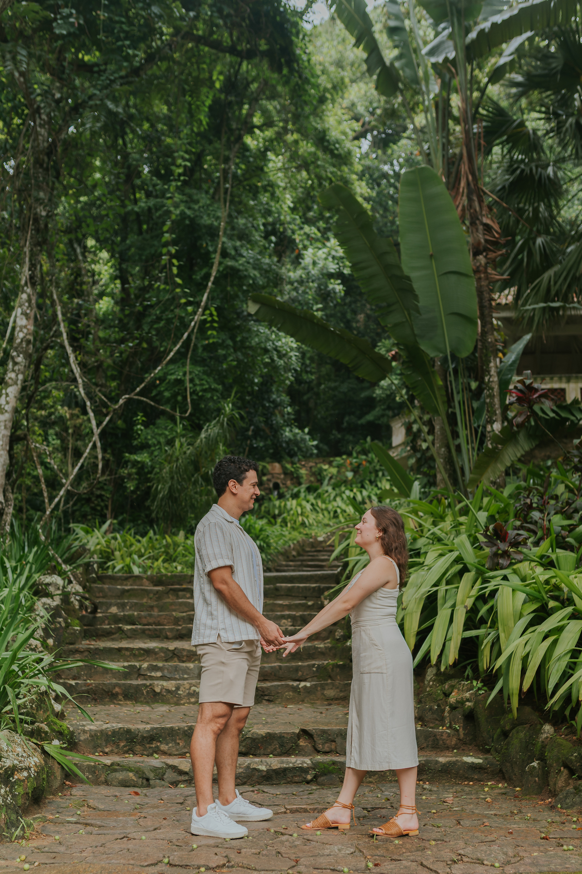 fotografia fotografa casal ensaio externo jardim botânico Rio de Janeiro pedido noivado casamento surpresa 