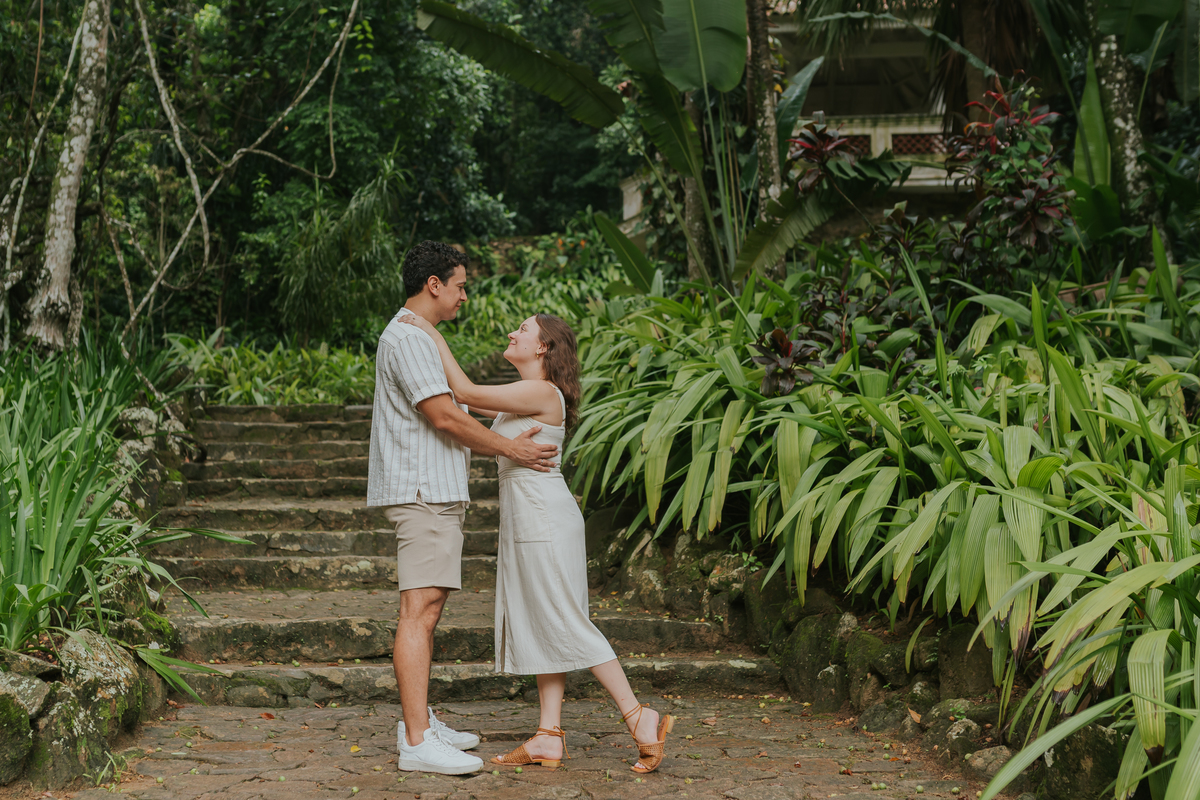 fotografia fotografa casal ensaio externo jardim botânico Rio de Janeiro pedido noivado casamento surpresa 