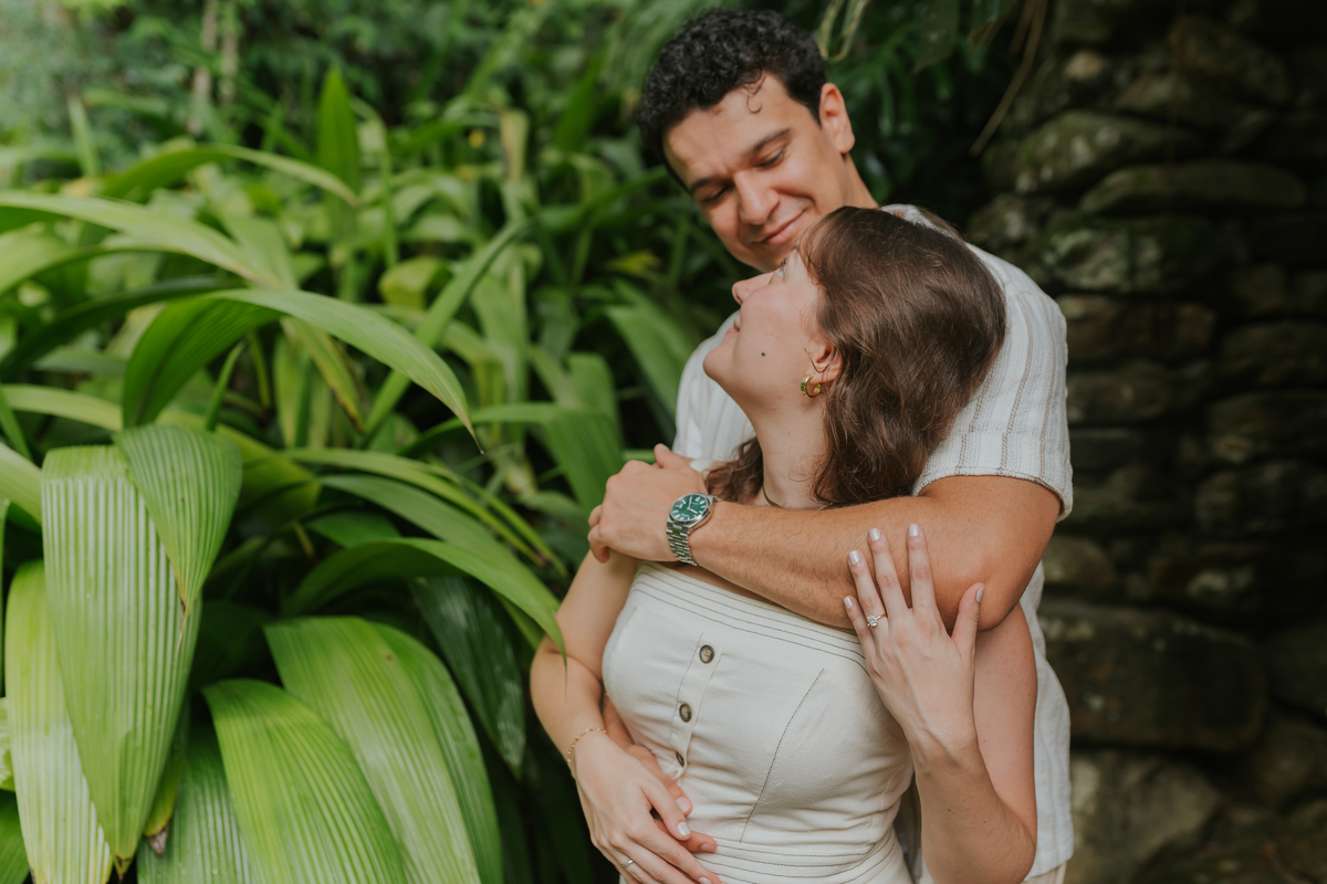 fotografia fotografa casal ensaio externo jardim botânico Rio de Janeiro pedido noivado casamento surpresa 