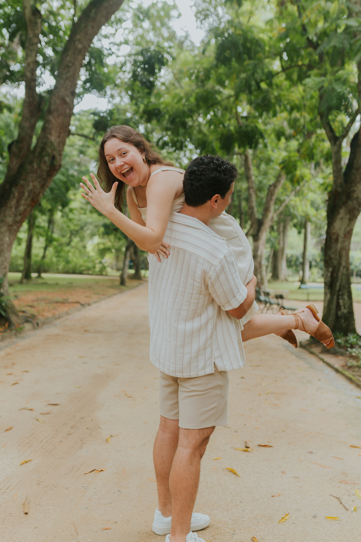 fotografia fotografa casal ensaio externo jardim botânico Rio de Janeiro pedido noivado casamento surpresa 