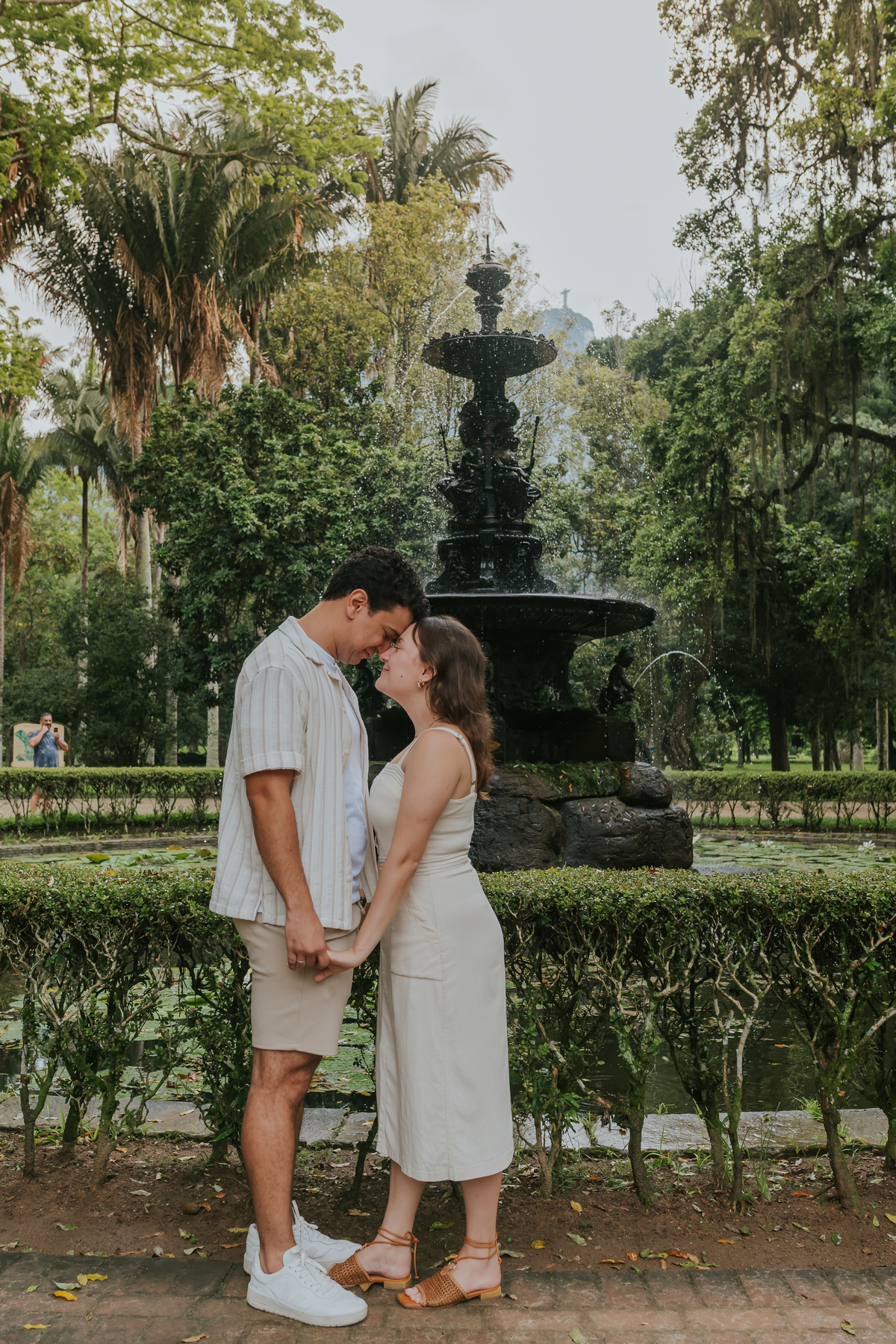 fotografia fotografa casal ensaio externo jardim botânico Rio de Janeiro pedido noivado casamento surpresa 