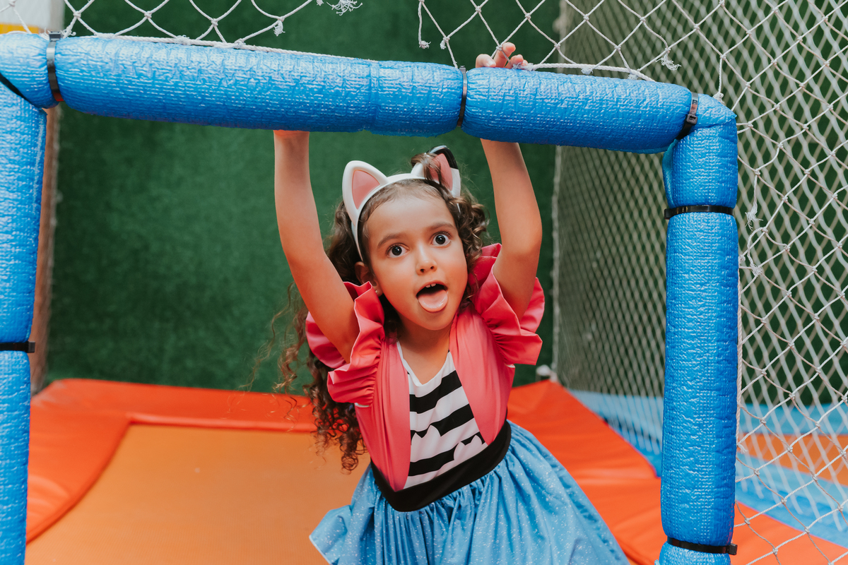 fotografa fotografia festa infantil 5 anos Laura espoleta barato de Lucena rio de janeiro rj familia casa de festas 