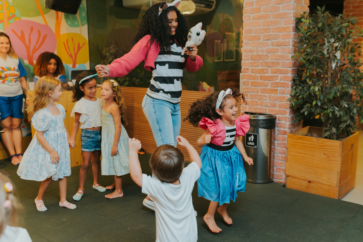 fotografa fotografia festa infantil 5 anos Laura espoleta barato de Lucena rio de janeiro rj familia casa de festas 