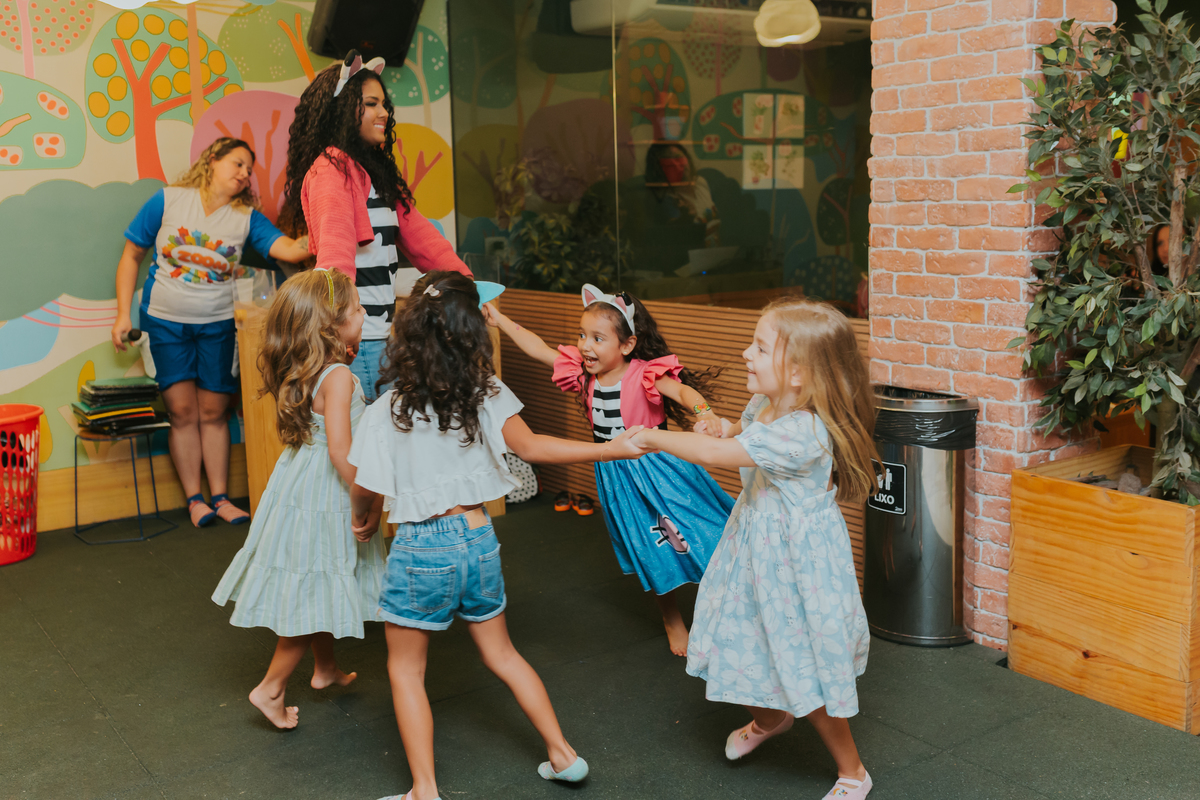 fotografa fotografia festa infantil 5 anos Laura espoleta barato de Lucena rio de janeiro rj familia casa de festas 