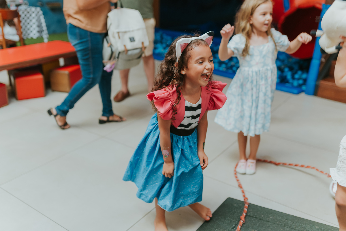 fotografa fotografia festa infantil 5 anos Laura espoleta barato de Lucena rio de janeiro rj familia casa de festas 