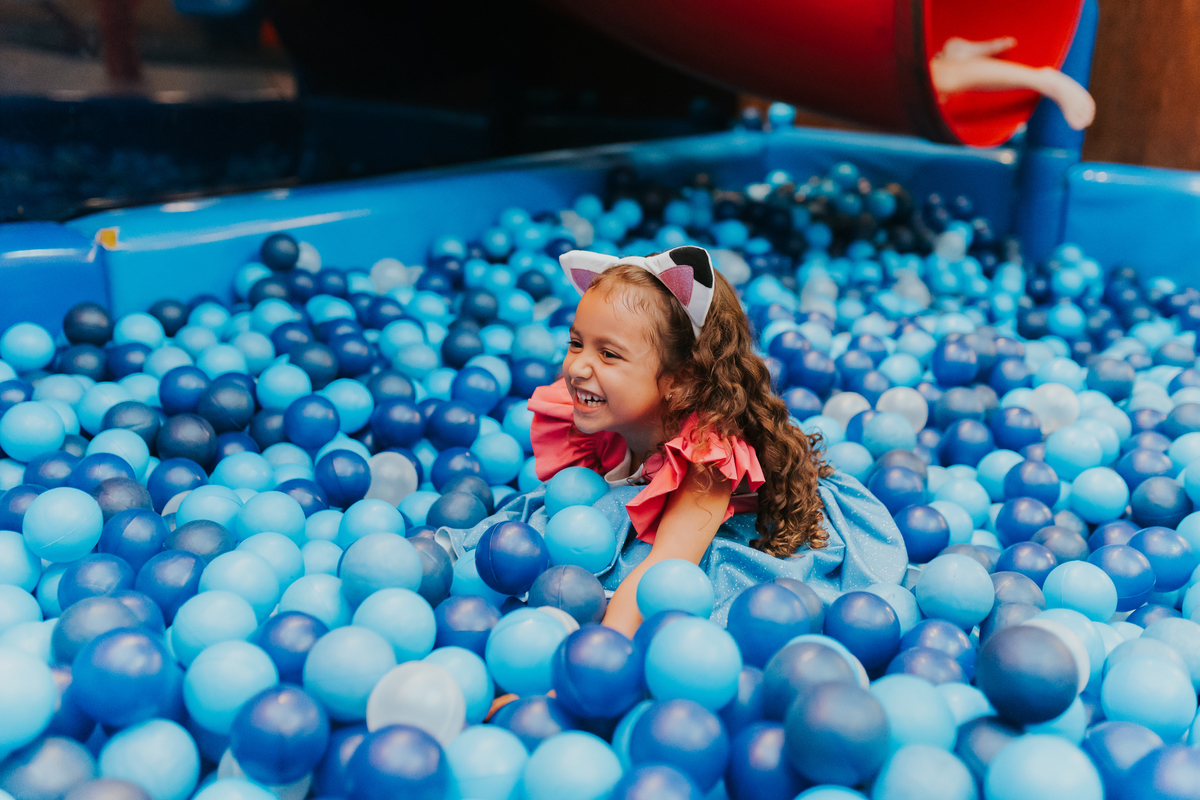 fotografa fotografia festa infantil 5 anos Laura espoleta barato de Lucena rio de janeiro rj familia casa de festas 