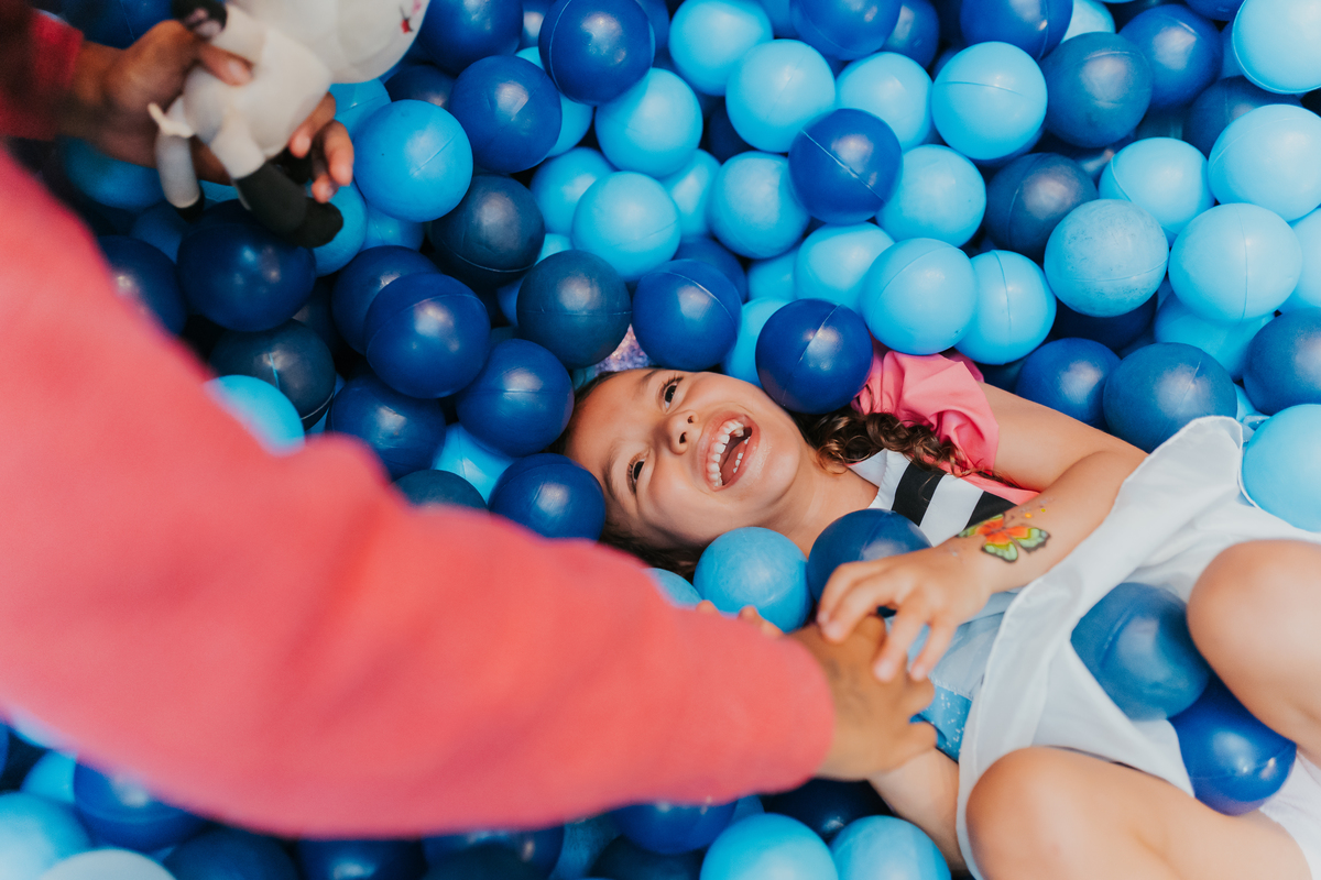 fotografa fotografia festa infantil 5 anos Laura espoleta barato de Lucena rio de janeiro rj familia casa de festas 