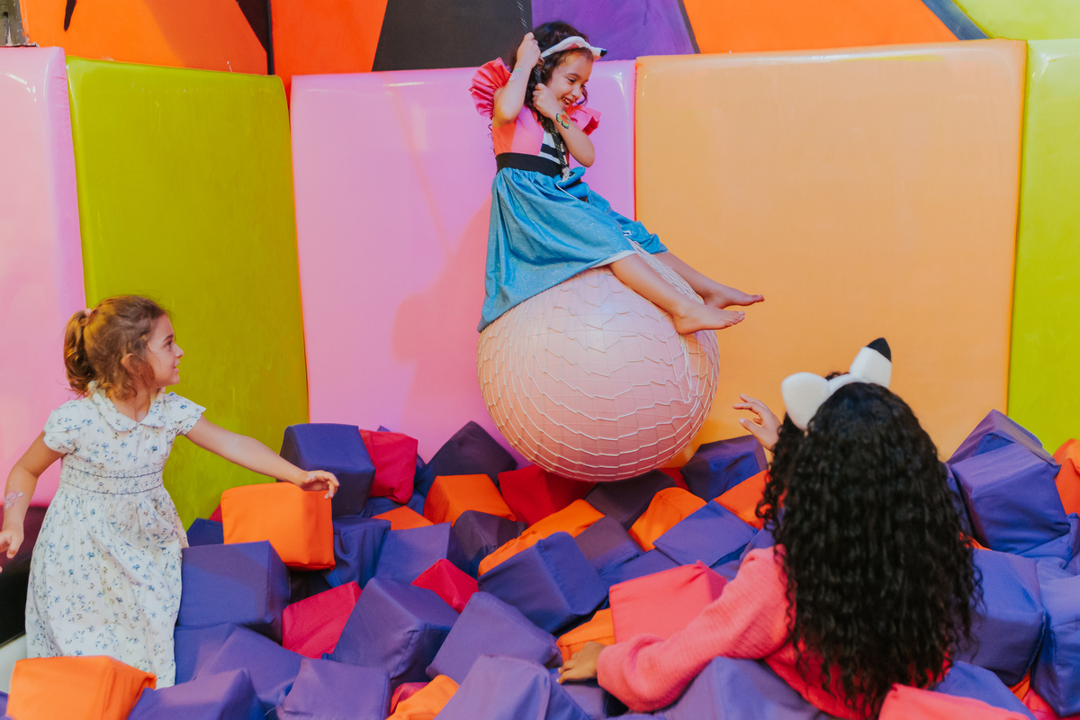 fotografa fotografia festa infantil 5 anos Laura espoleta barato de Lucena rio de janeiro rj familia casa de festas 