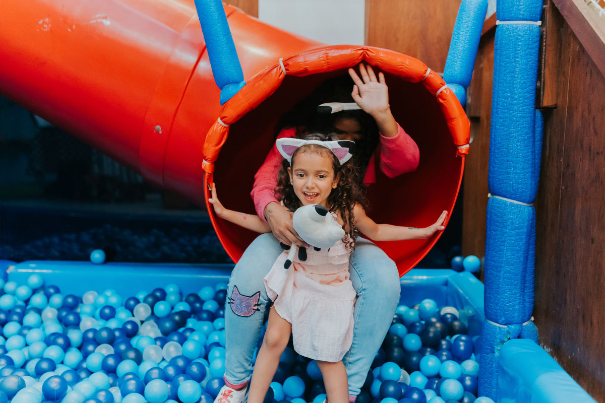fotografa fotografia festa infantil 5 anos Laura espoleta barato de Lucena rio de janeiro rj familia casa de festas 