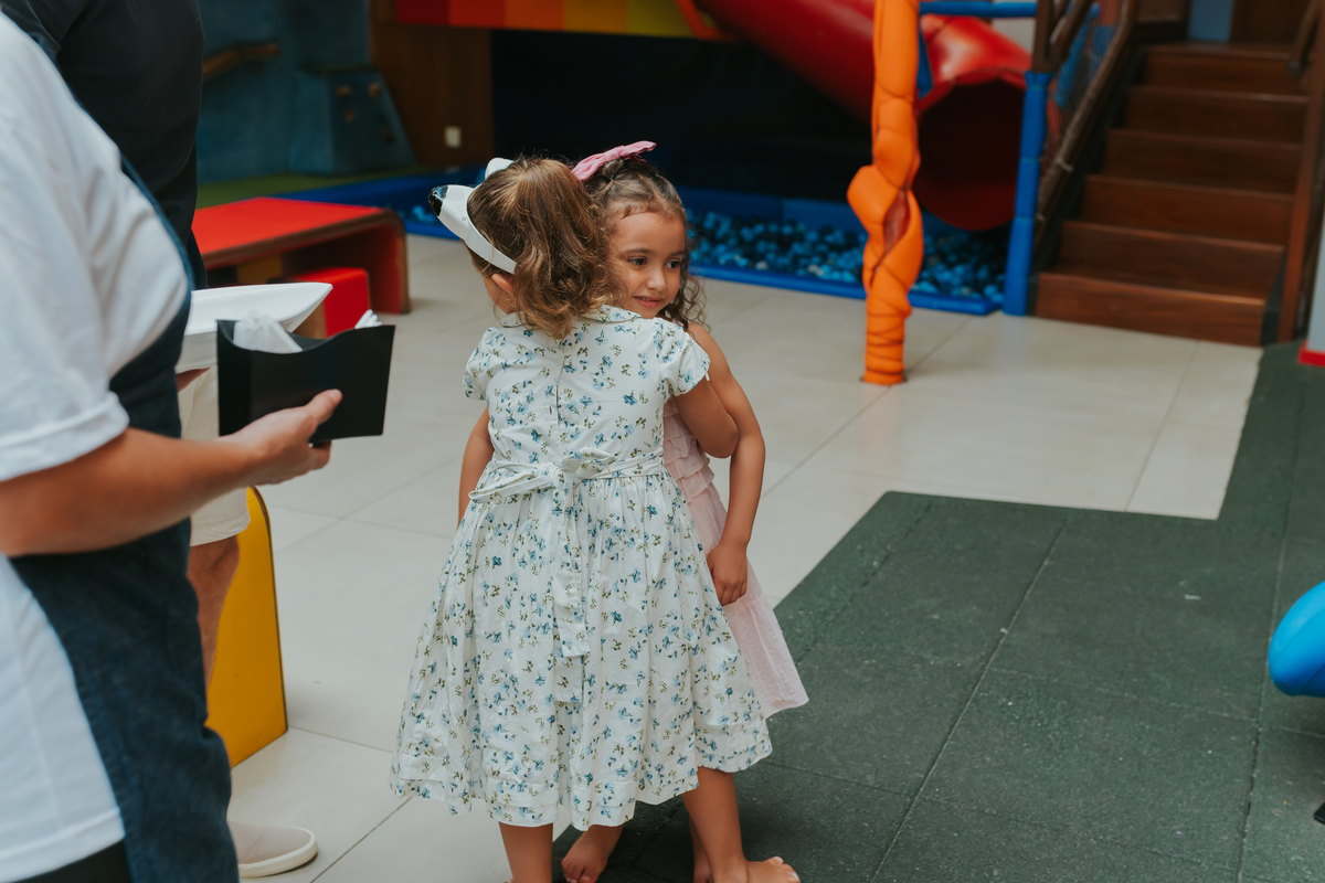 fotografa fotografia festa infantil 5 anos Laura espoleta barato de Lucena rio de janeiro rj familia casa de festas 