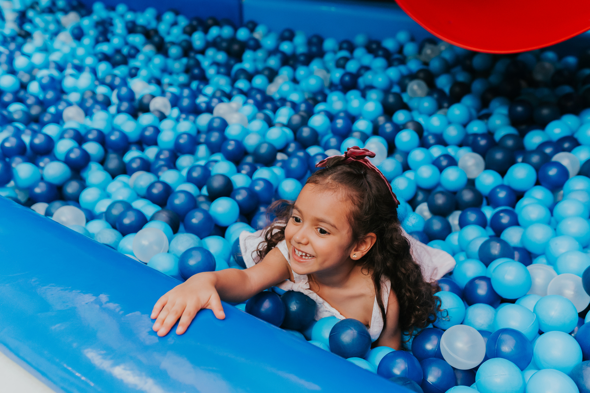 fotografa fotografia festa infantil 5 anos Laura espoleta barato de Lucena rio de janeiro rj familia casa de festas 