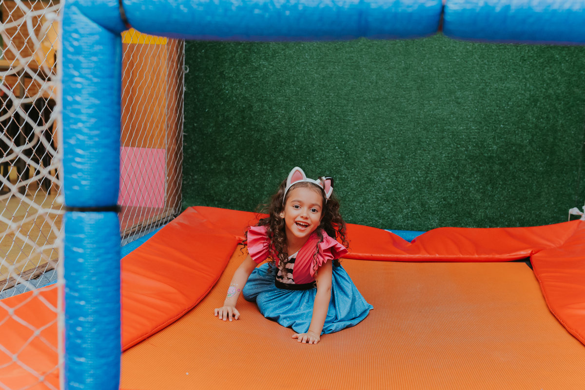 fotografa fotografia festa infantil 5 anos Laura espoleta barato de Lucena rio de janeiro rj familia casa de festas 