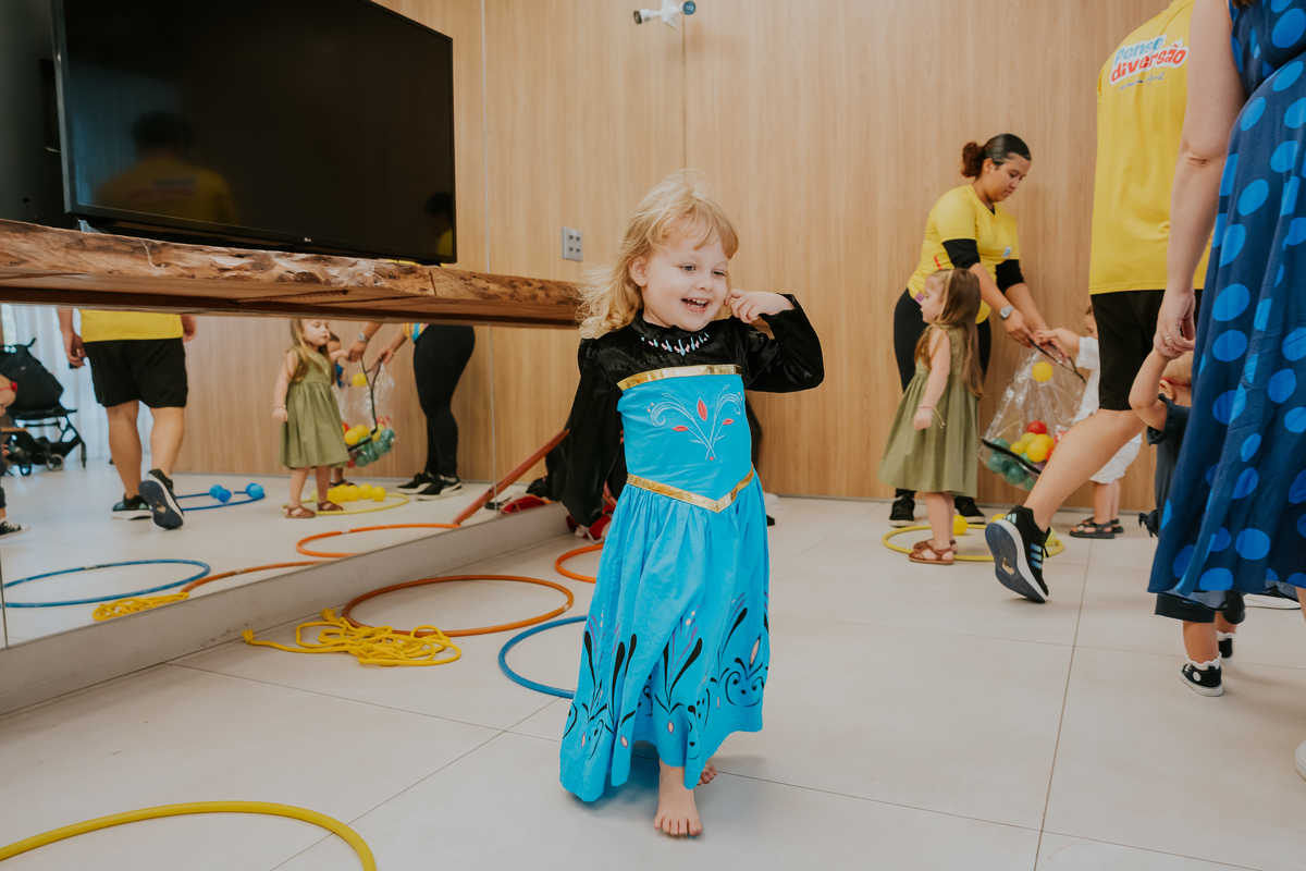 fotografia festa infantil fotografa familia 4 anos Cecilia tema Frozen botafogo zona sul rio de janeiro rj evento 