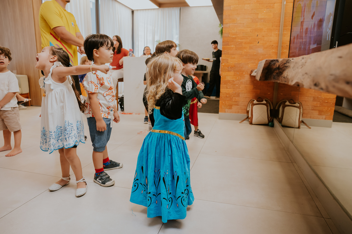 fotografia festa infantil fotografa familia 4 anos Cecilia tema Frozen botafogo zona sul rio de janeiro rj evento 