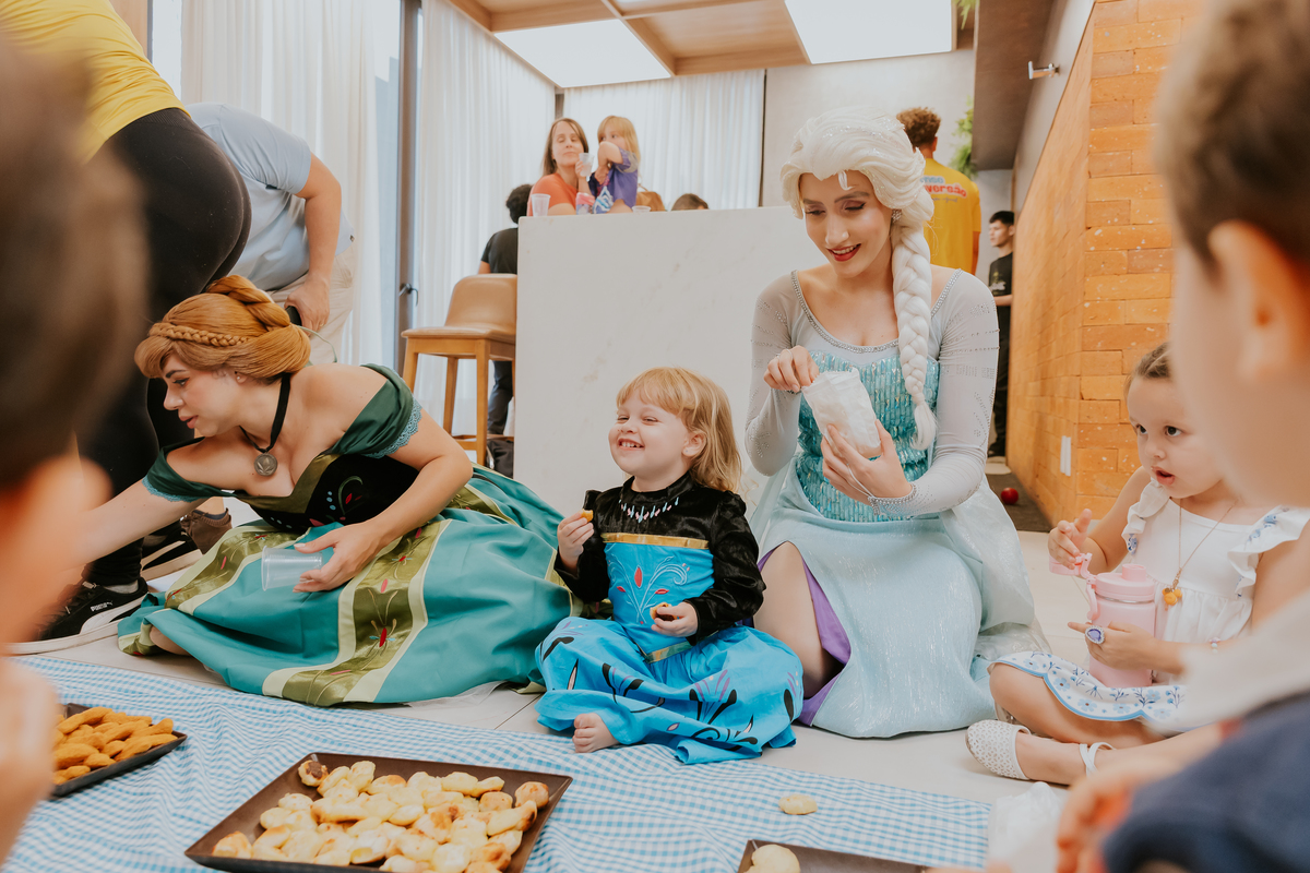 fotografia festa infantil fotografa familia 4 anos Cecilia tema Frozen botafogo zona sul rio de janeiro rj evento 
