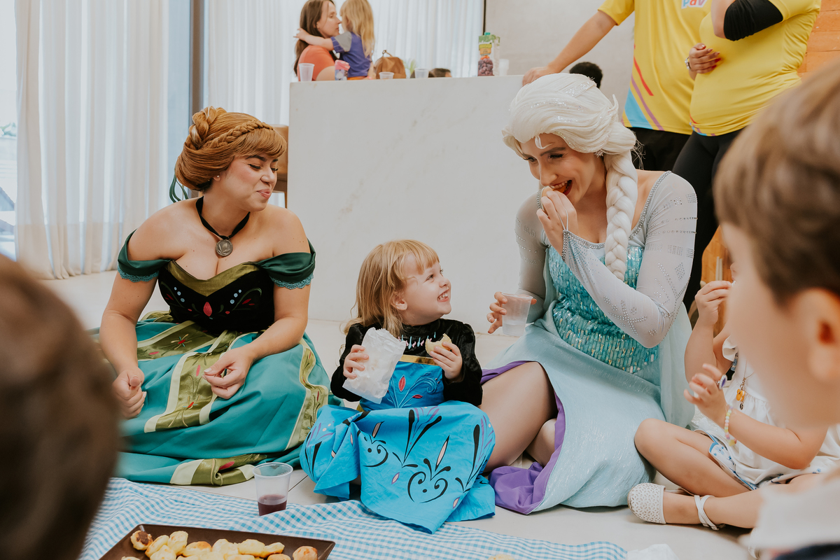 fotografia festa infantil fotografa familia 4 anos Cecilia tema Frozen botafogo zona sul rio de janeiro rj evento 